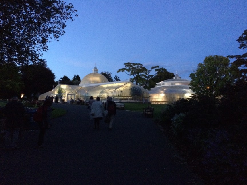 Approaching the Glass House at the Glasgow Botanic Garden